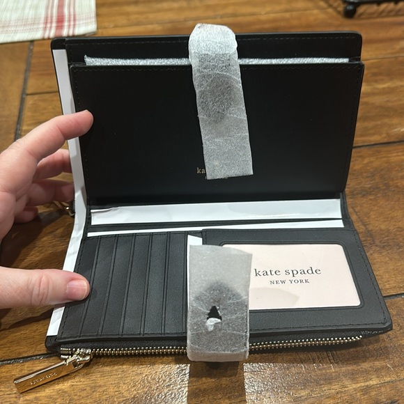 Kate Spade Staci Phone Wallet Wristlet - NWT
Black - Picture 8 of 9